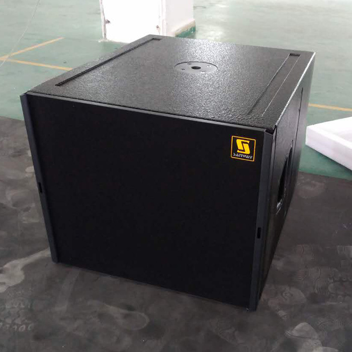 Q-SUB Single 18" Pro Audio PA Subwoofer Box Design